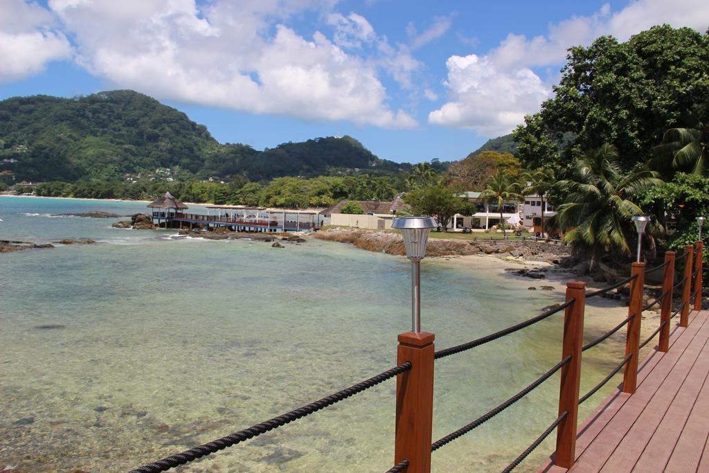Surfers Cove Apartments Bel Ombre Esterno foto