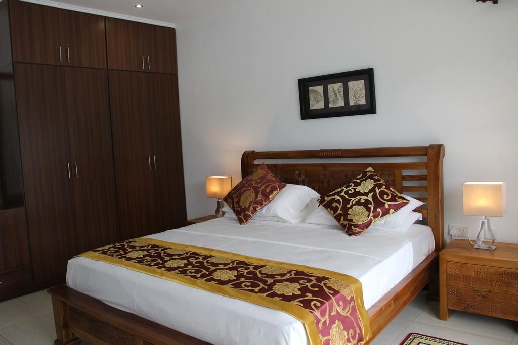 Surfers Cove Apartments Bel Ombre Esterno foto